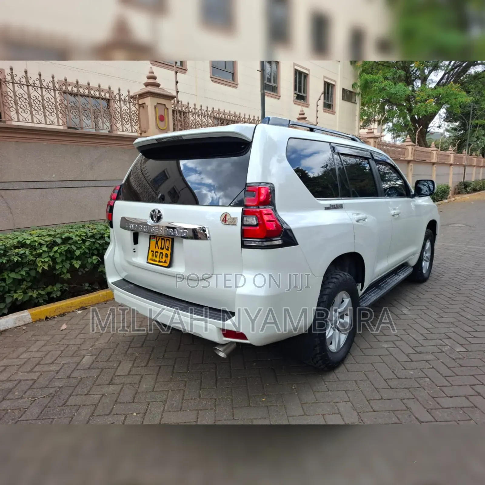 Toyota Land Cruiser Prado 2018 White