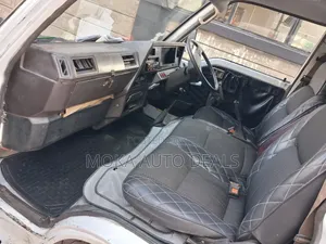 Nissan Caravan (Urvan) 1997 White
