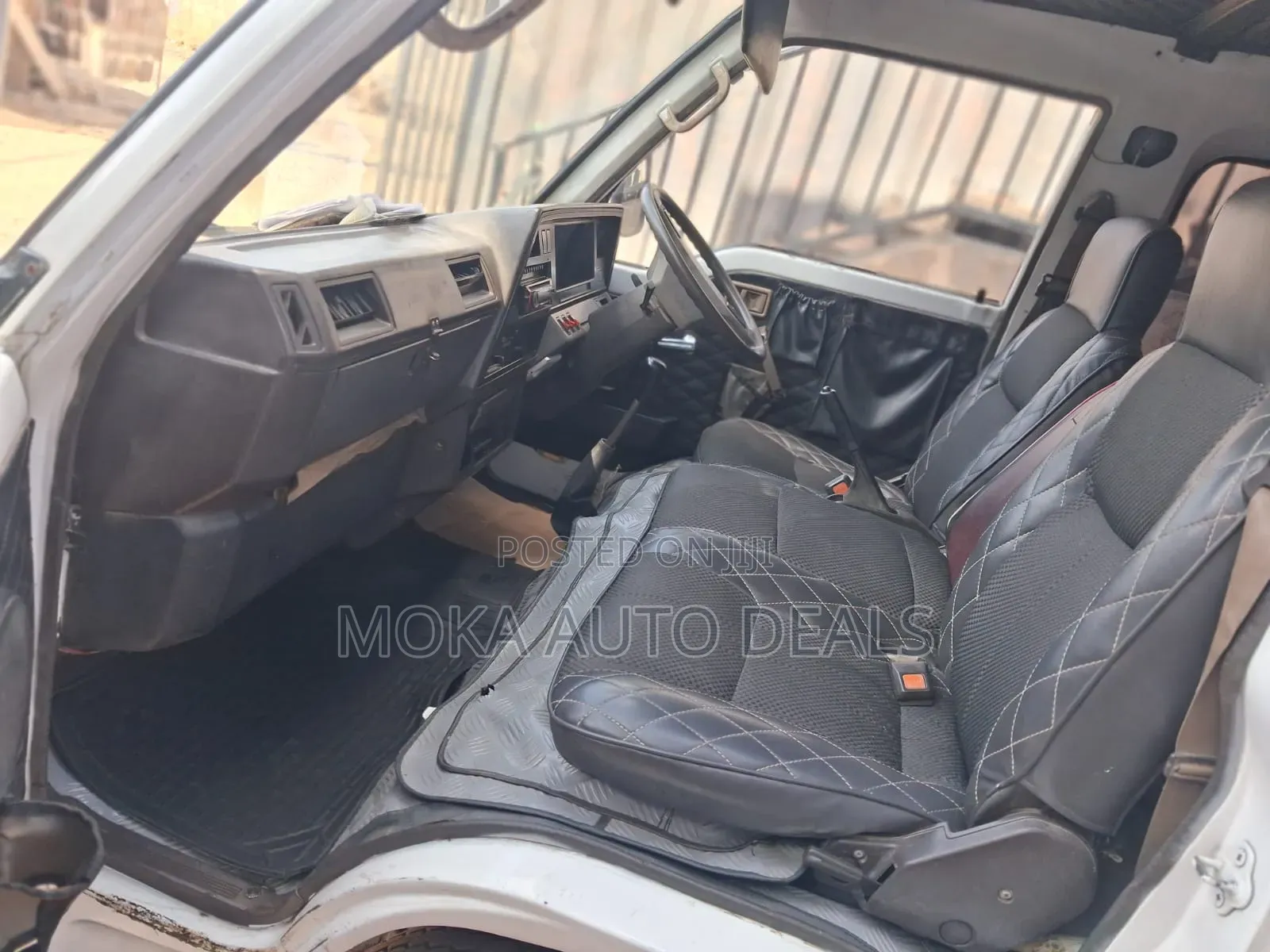 Nissan Caravan (Urvan) 1997 White