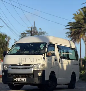 Toyota HiAce 2015 White