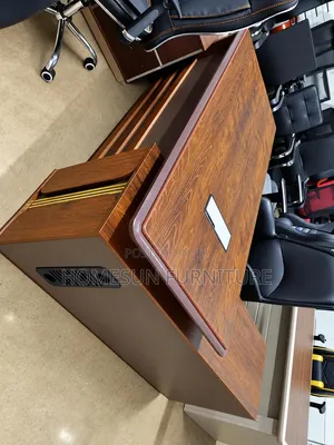 Modern Executive Office Reception Desk – Wooden Finish