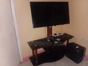 Samsung 40 Inch TV Plus Stand
