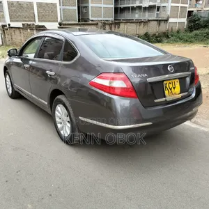 Nissan Teana 2012 Brown