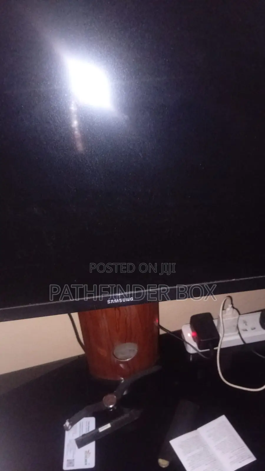 Samsung 40 Inch TV Plus Stand