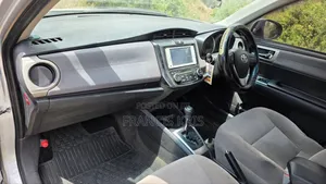 Toyota Axio 2013 Silver