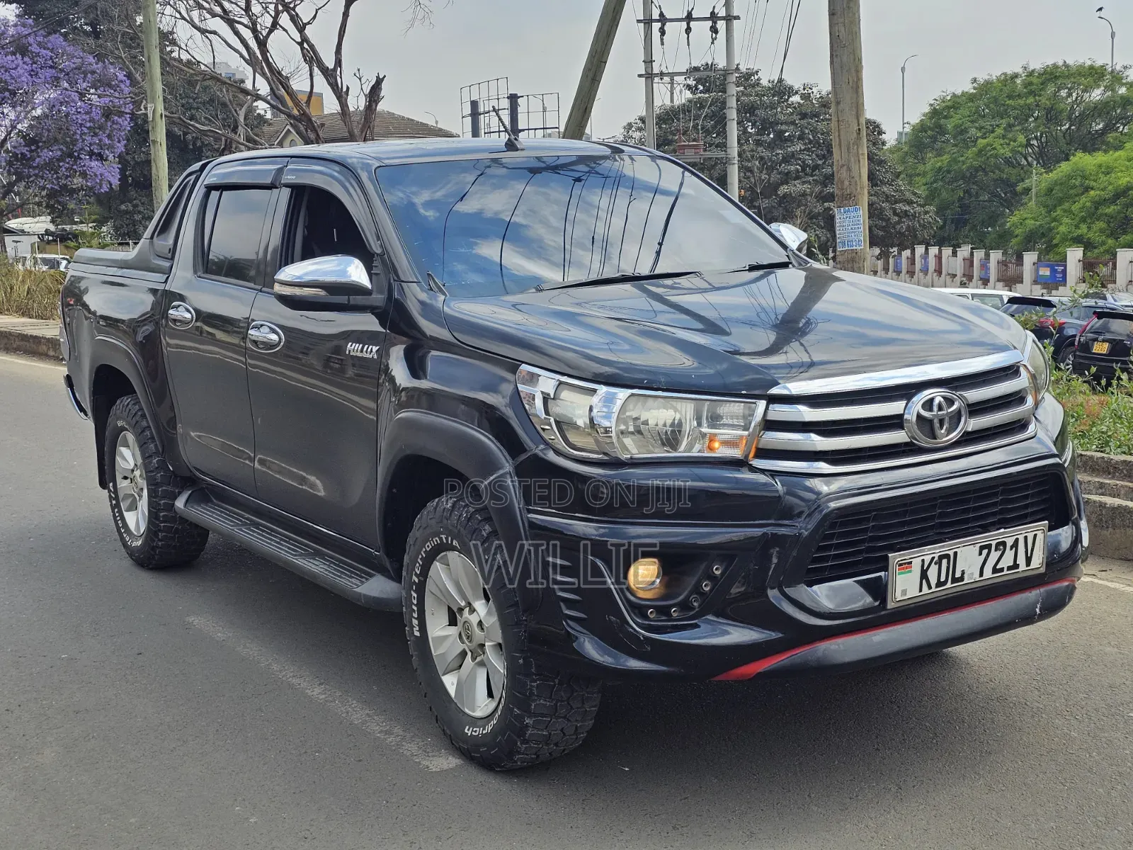 Toyota Hilux 2016 Black