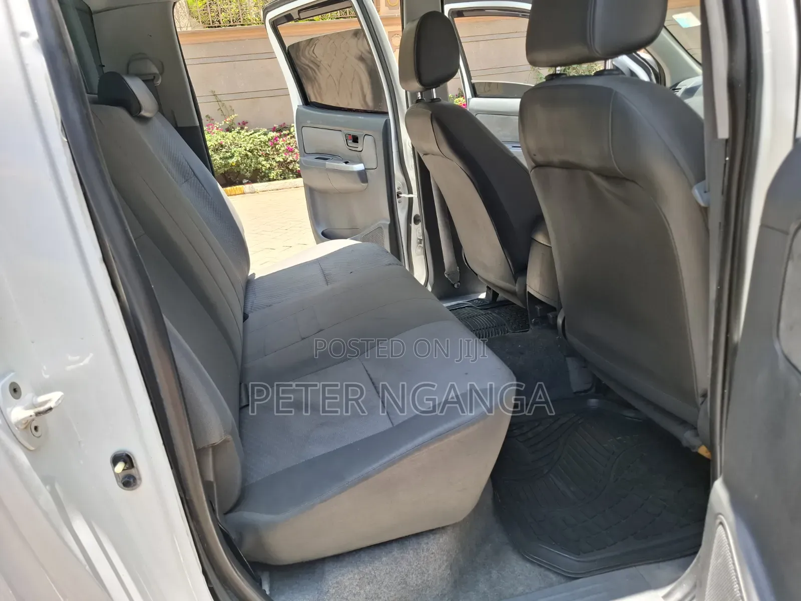 Toyota Hilux 2014 Off white
