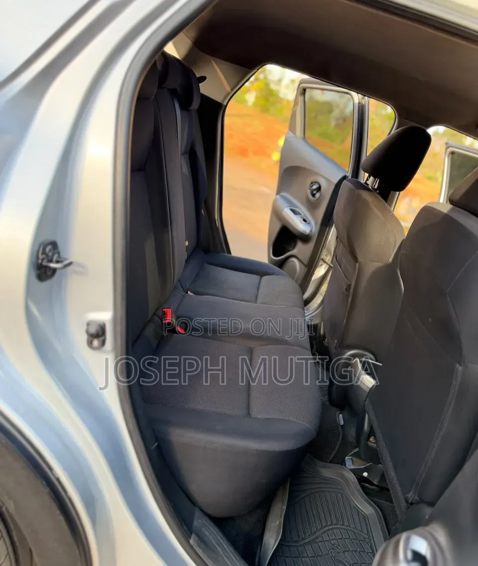 Nissan Juke 2012 Silver