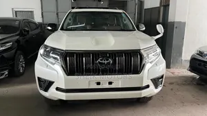 Toyota Land Cruiser Prado 2021 White