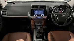 Toyota Land Cruiser Prado 2021 White