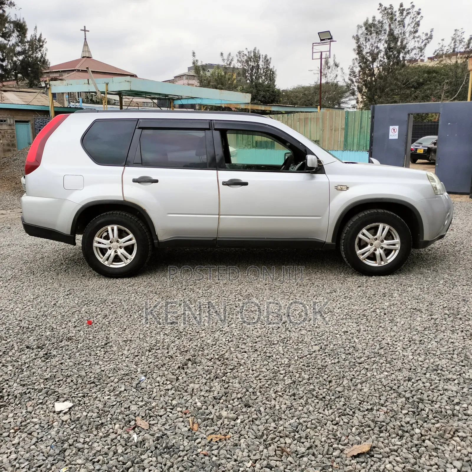 Nissan X-Trail 2.0 Petrol AWD 2013 Silver