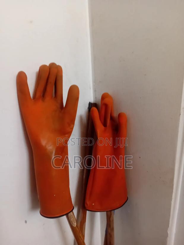 Safety Gloves - main view