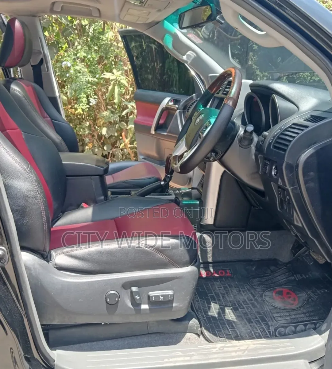 Toyota Land Cruiser Prado 3.0 TD 2011 Black