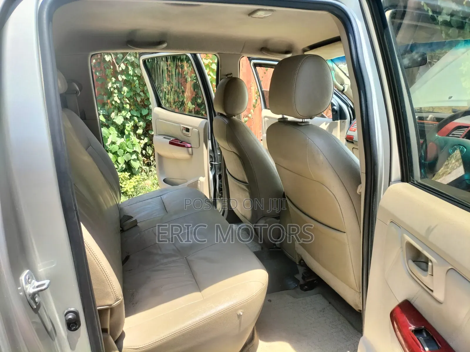 Toyota Hilux 2011 Silver
