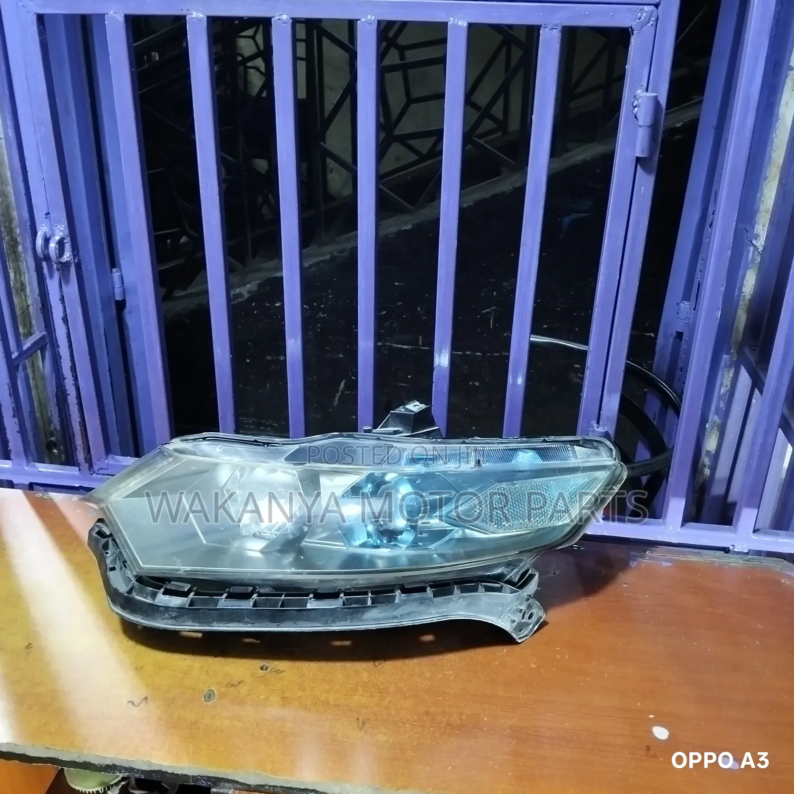 Honda Insight Model 2010 Xenon Headlamp, Clean Original Ex Japan