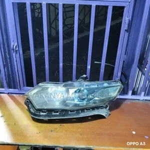 Honda Insight Model 2010 Xenon Headlamp, Clean Original Ex Japan