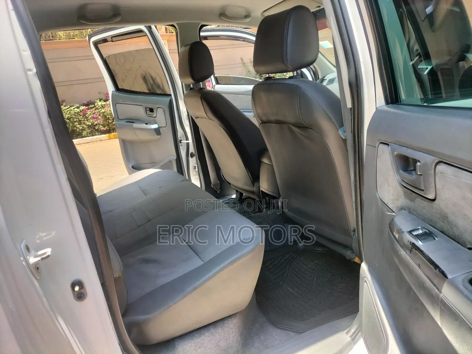 Toyota Hilux 2015 White
