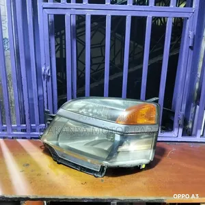 Toyota Voxy Model 2002/2003 Xenon Headlamp, Clean Original Ex Japan