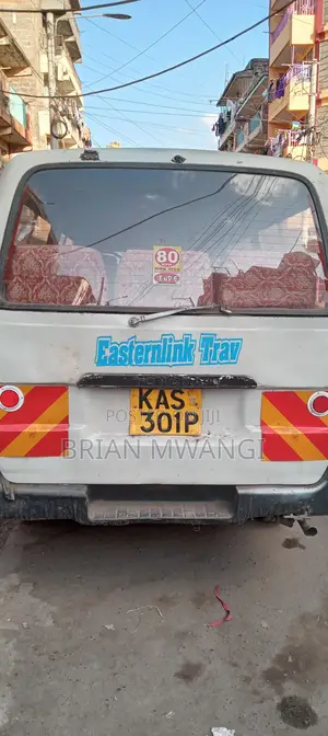 Toyota HiAce 2002 White