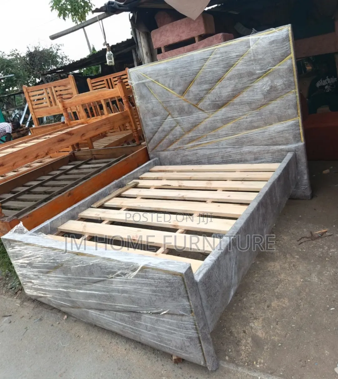 Modern Beds 5by6 Hardwood
