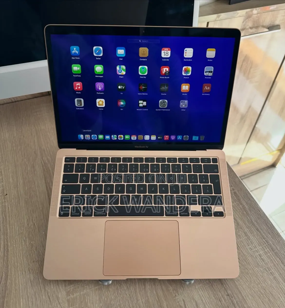 Laptop Apple MacBook 2020 8GB Apple M2 SSD 256GB