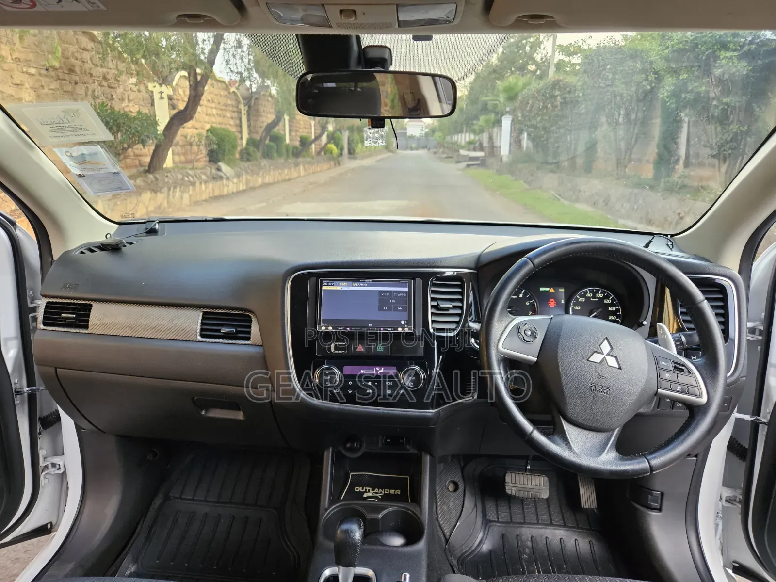 Mitsubishi Outlander 2013 White