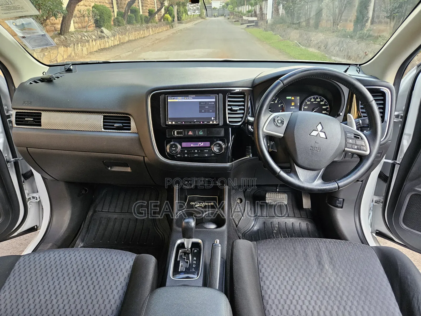 Mitsubishi Outlander 2013 White