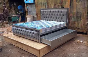 5×6 Elegant Grey Mocket Bed With Storage Drawer and Mattress