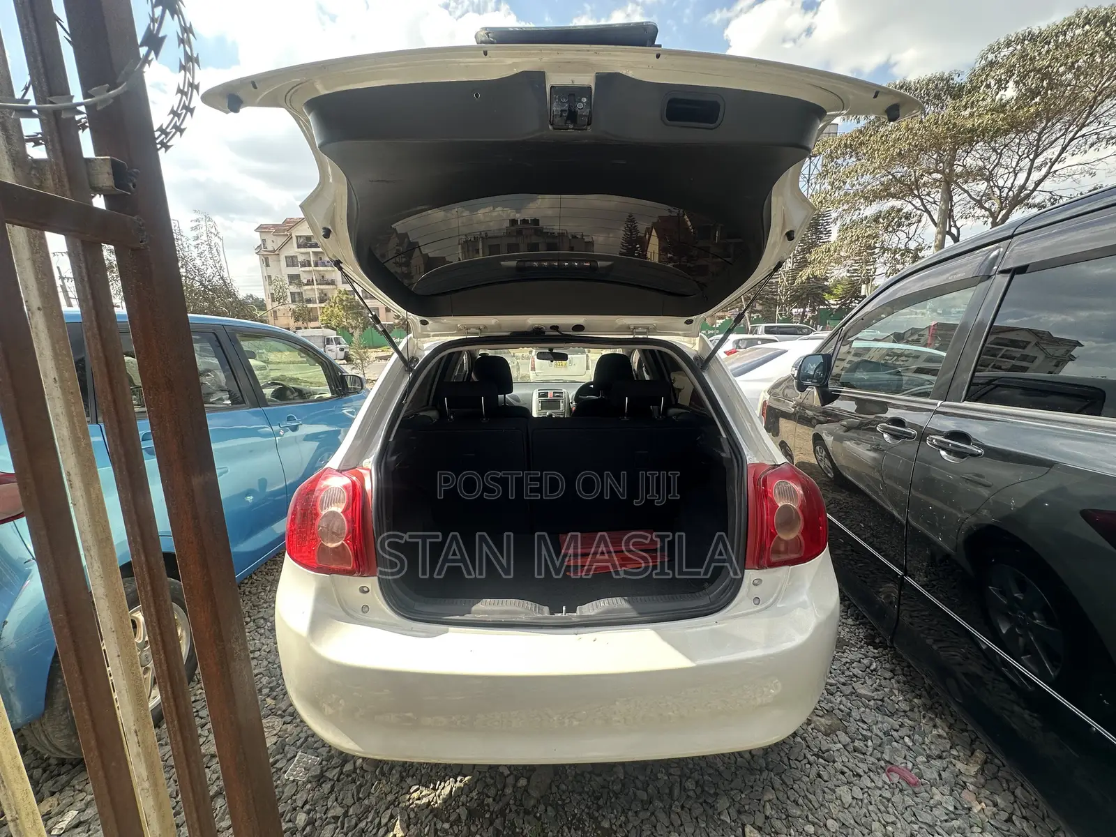 Toyota Auris 2009 White