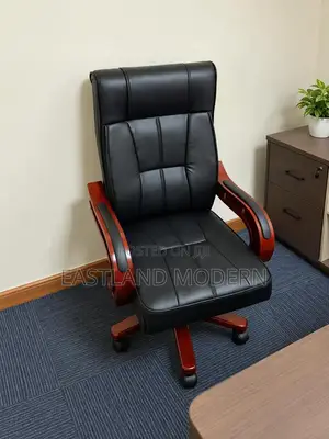 Black Executive Office Chair | High Back Leather Managerial Chair.