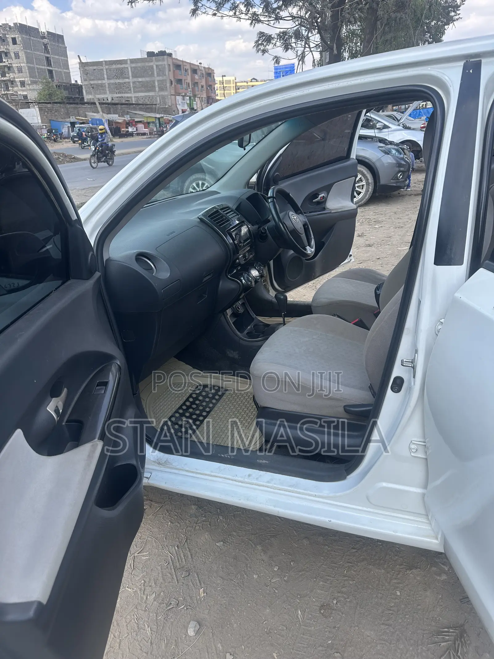 Toyota IST 2007 White