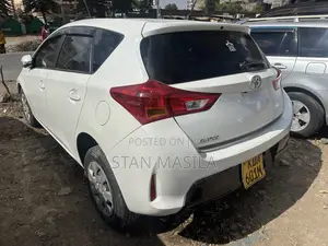 Toyota Auris 2007 White