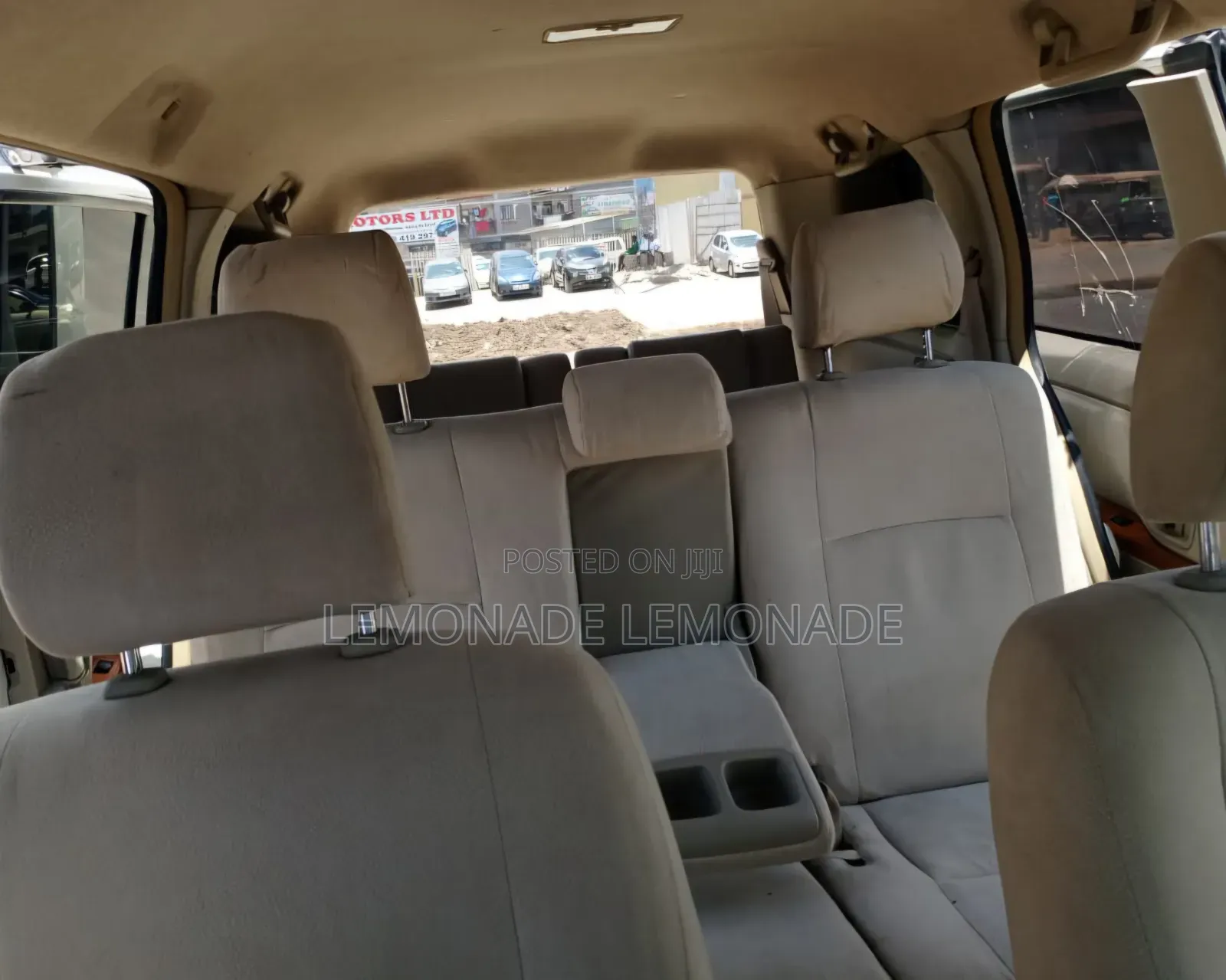 Toyota ISIS 1.8 L 2WD 2012 White