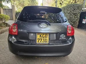 Toyota Auris 2008 Gray