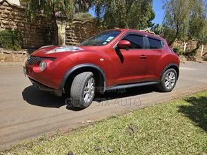 Nissan Juke S AWD 2011 Red