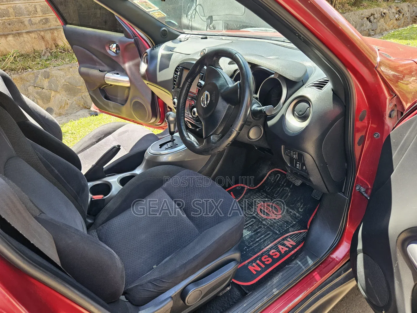 Nissan Juke S AWD 2011 Red