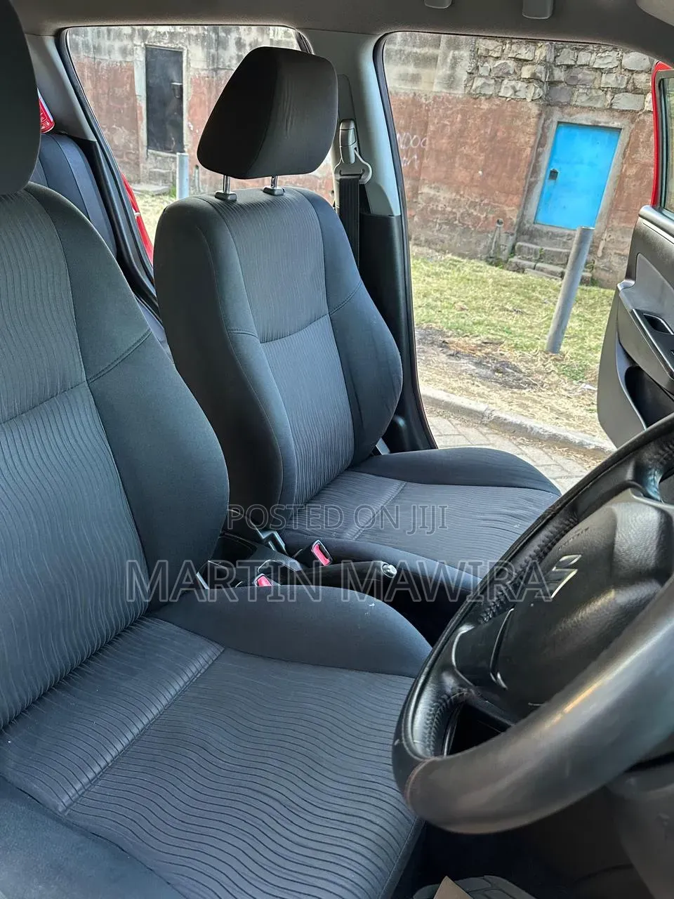 Suzuki Swift 2012 Red
