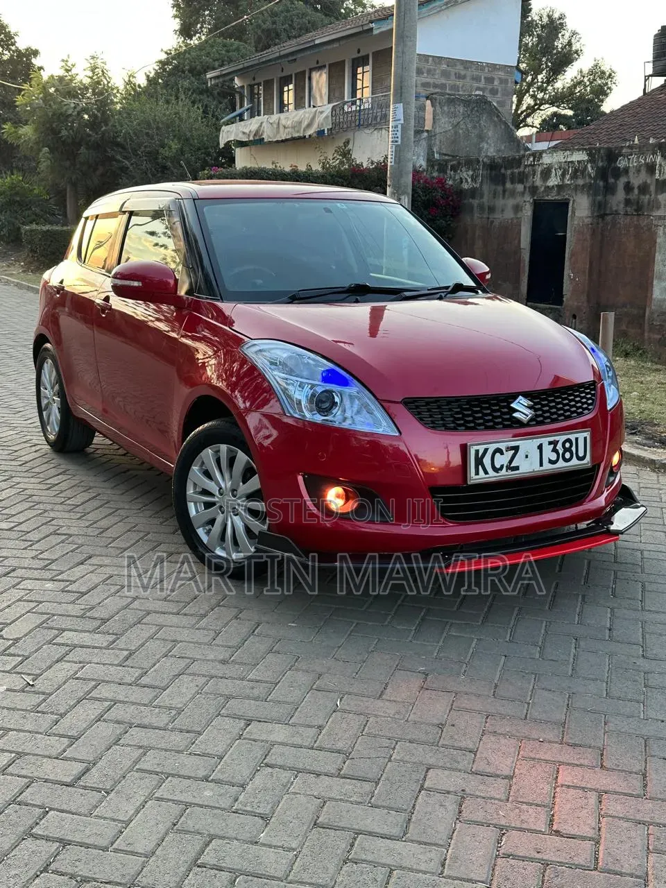 Suzuki Swift 2012 Red