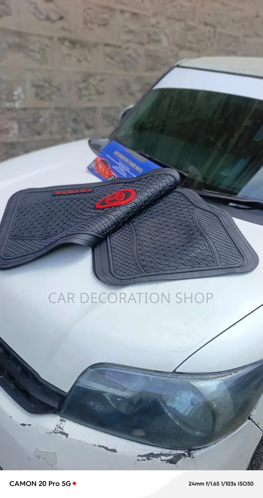 Toyota Floor Mats Keep Dirt,mud,spills Away From Car Floor
