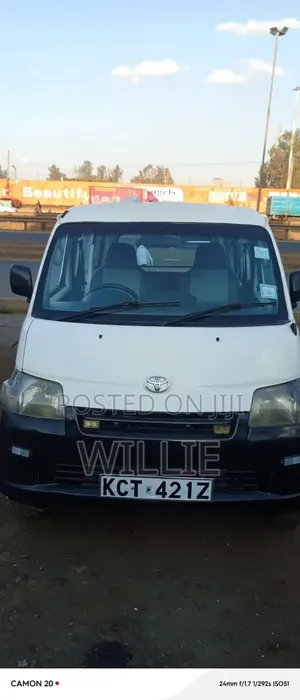 Toyota TownAce 2011 White