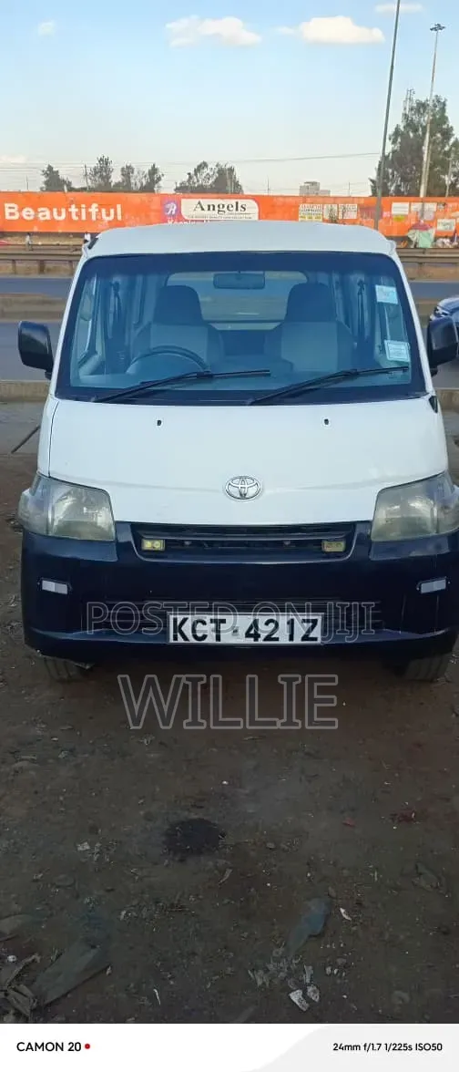 Toyota TownAce 2011 White