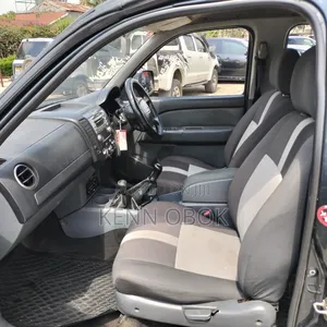 Ford Everest 2013 Gray