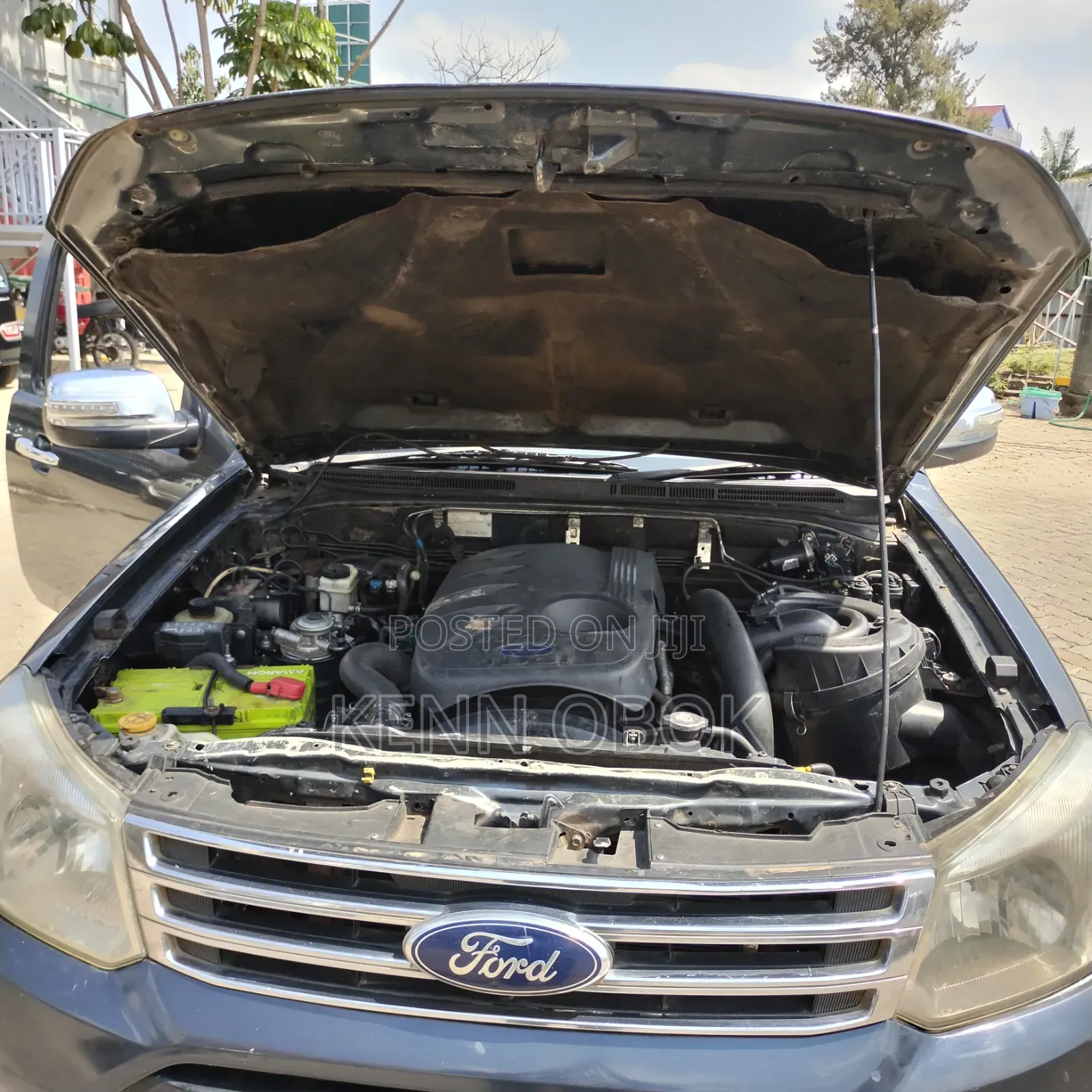 Ford Everest 2013 Gray