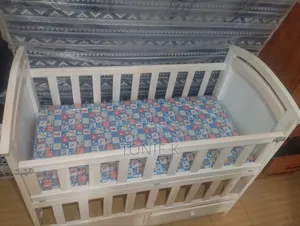 Baby Cot (Cot+Mattress+Net)