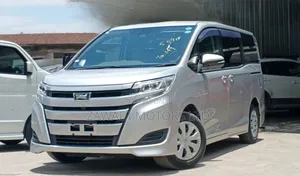 Toyota Noah 2.0 AWD (8 Seater) 2019 Silver
