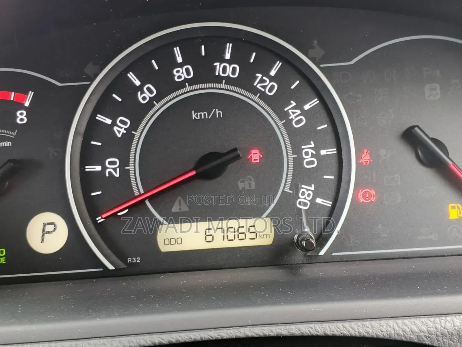 Toyota Noah 2.0 AWD (8 Seater) 2019 Silver