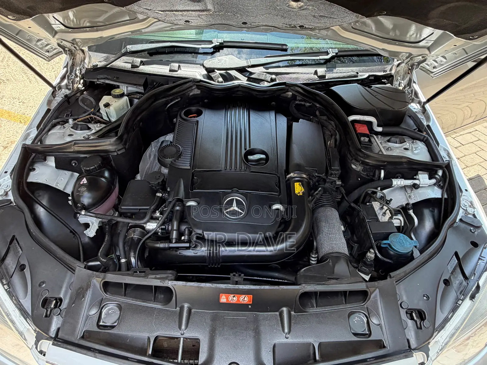 Mercedes-Benz C200 2010 Silver