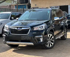 Subaru Forester Premium AWD 2019 Black