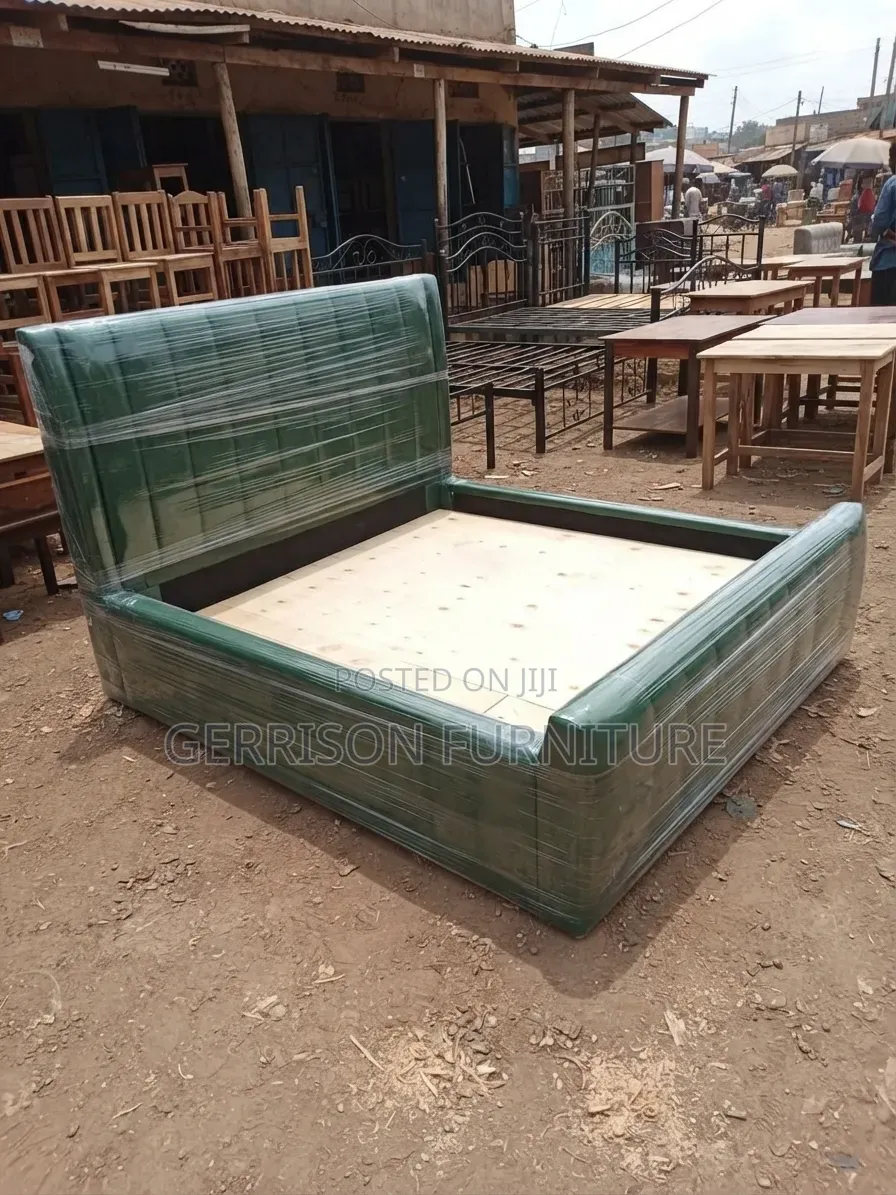 Beautiful 5x6 Emerald Green Chester Panel Bed