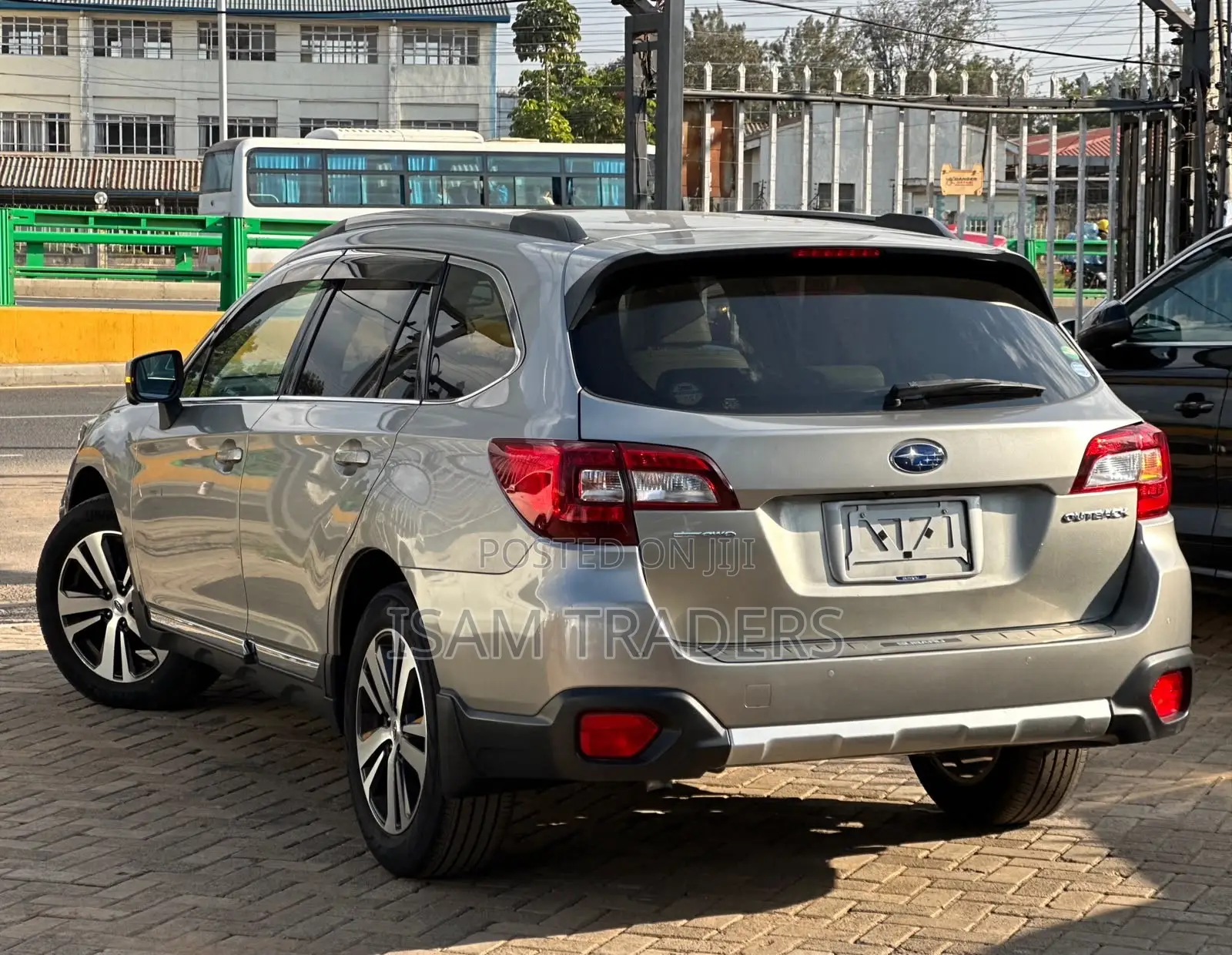 Subaru Outback 2.5i AWD 2019 Gold